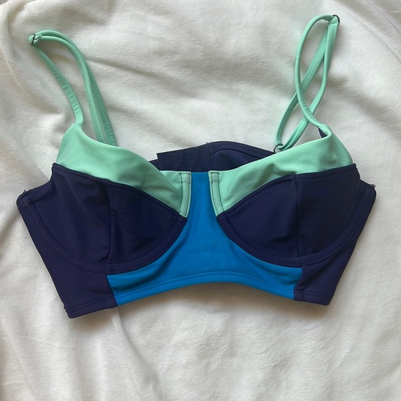 Roxy Underwire Swim Top Bra - Picture 1 of 5